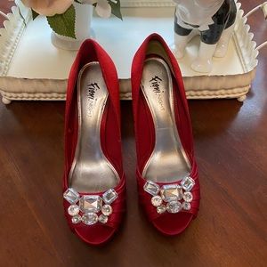 Formal Shoes with Rhinestones